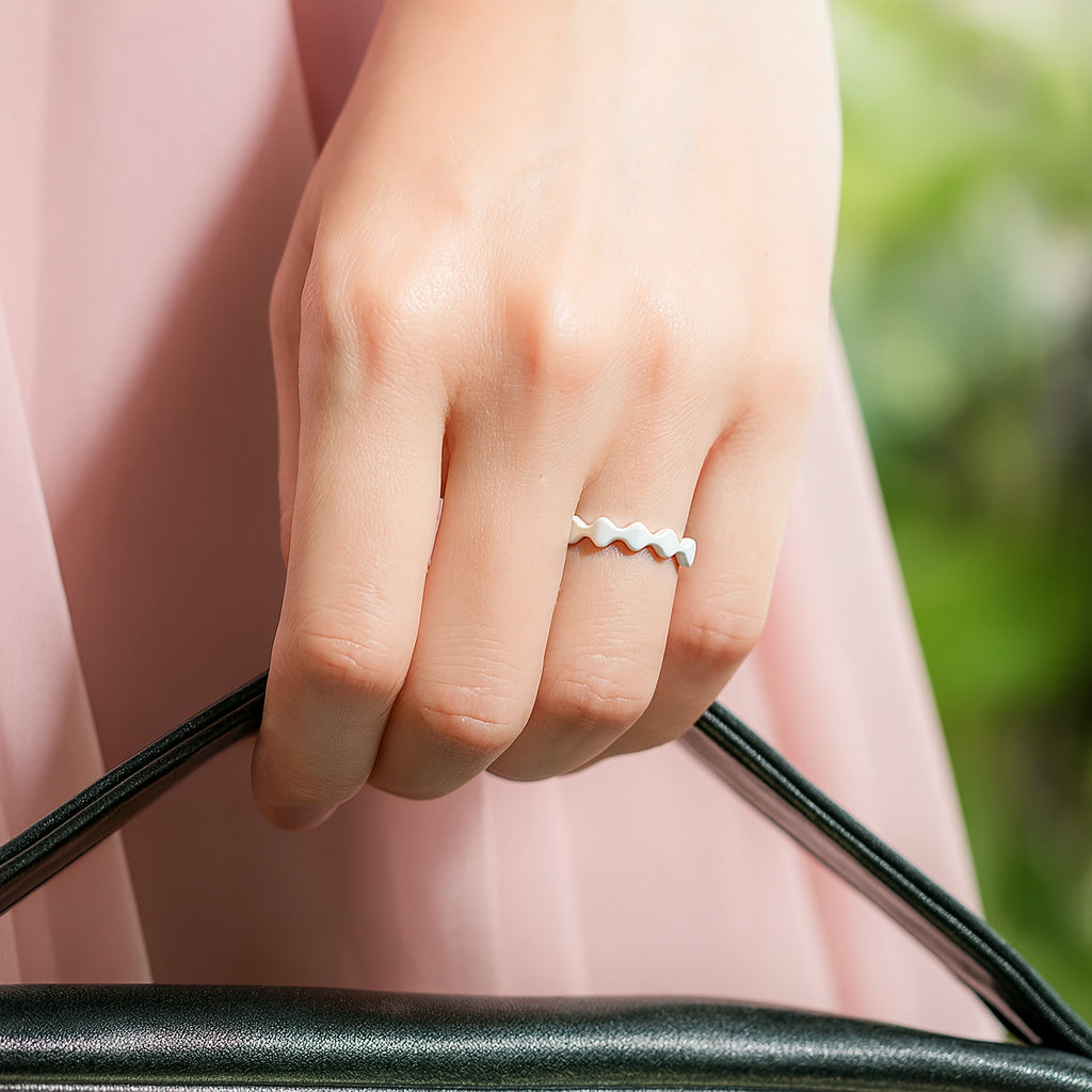 ITGlife® Breathable Love Silicone Ring - White