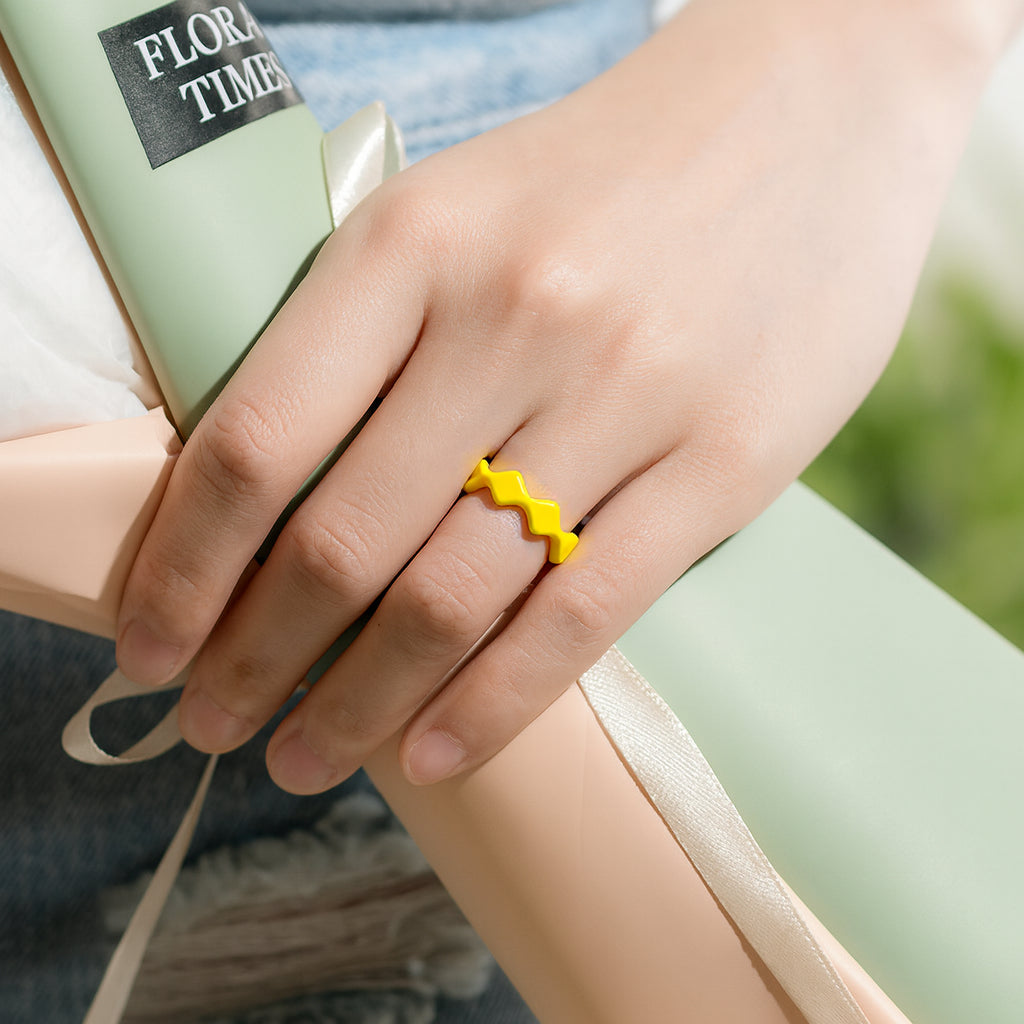ITGlife® Breathable Love Silicone Ring - Yellow